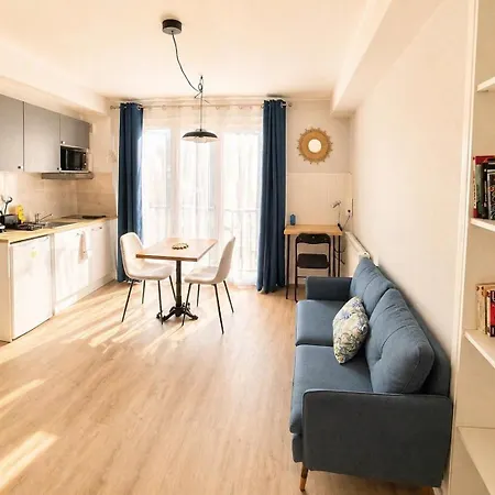 Le Blueana - Moderne & Confortable Appartement